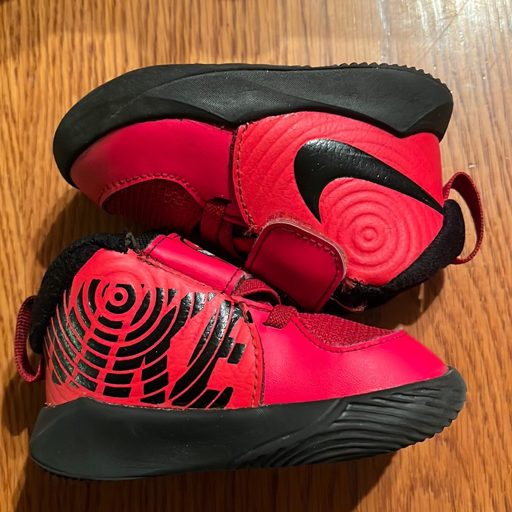 Boys Nike
